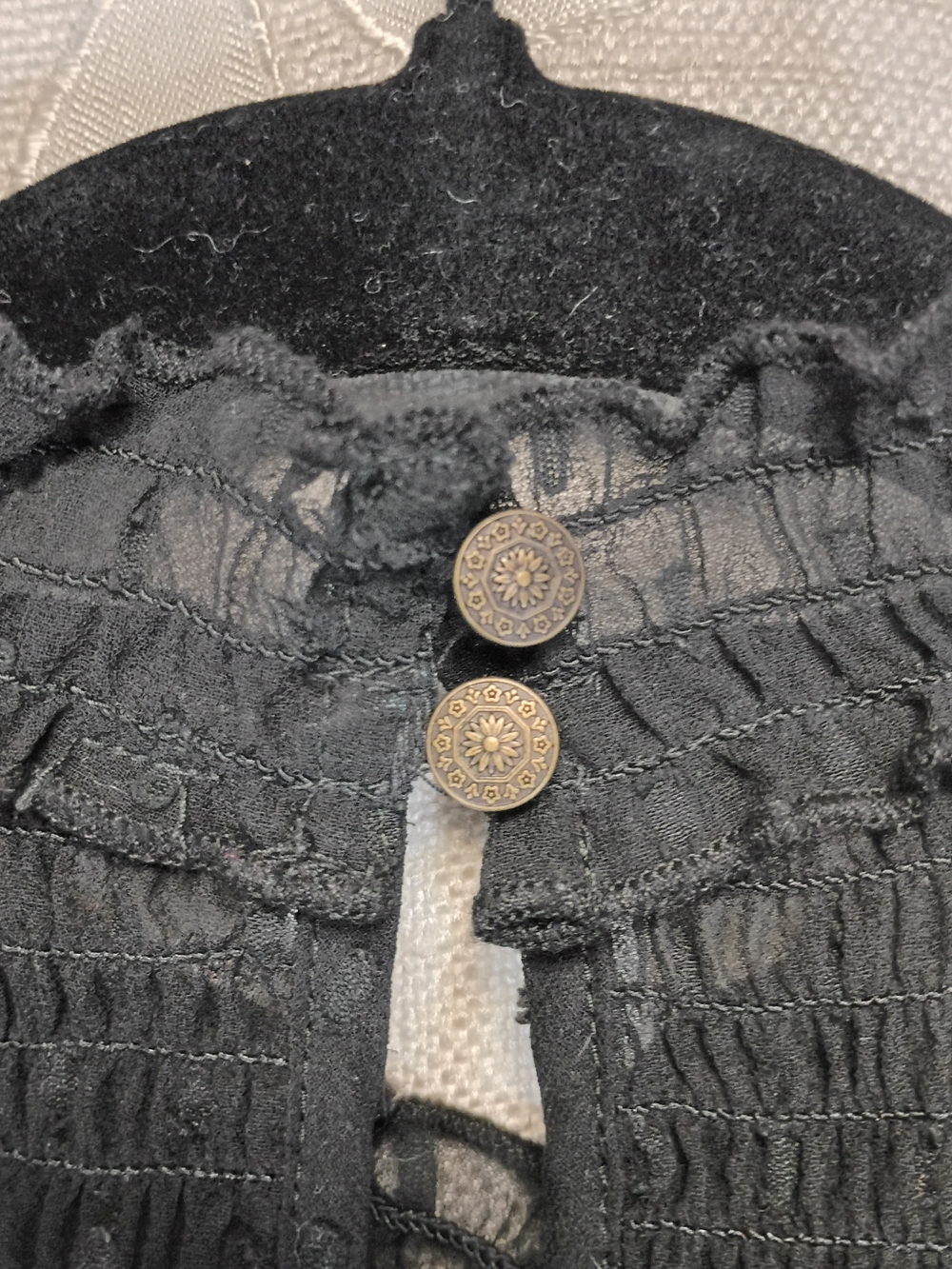 American Eagle Outfitters, Cold Shoulder Dot Ruffle Blouse, Size XS. - Picture 5 of 5